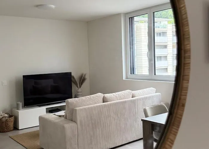 A Pochi Passi Dalla Storica Citta Vecchia Di Locarno Apartament